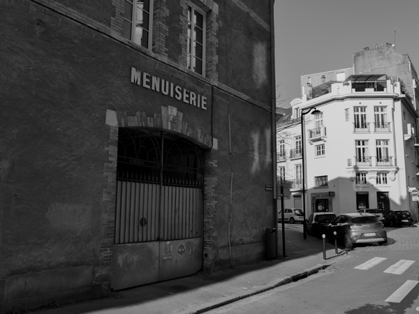 Inside the city center in Nantes.